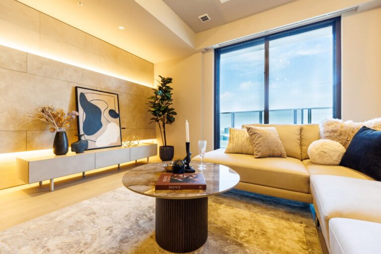 お客様と1対1で向き合う、隠れ家・秘密基地ののような美容クリニック