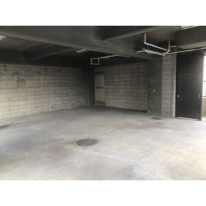 名古屋駅徒歩5分・1階路面22坪スケルトン物件
